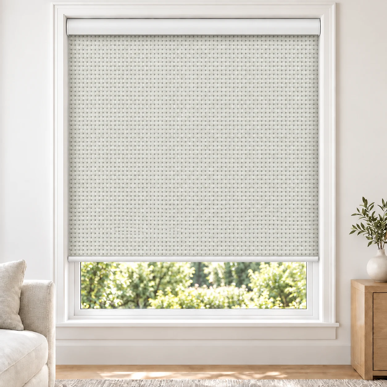 Ice White SCREEN-1PCT standard roller blind in a bright living room, light filtering, fabric Ice-White1PCT-LF